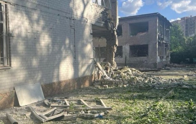 Росія вдарила 9 КАБами по Запоріжжю: є загиблі Росія вдарила 9 КАБами по Запоріжжю: є загиблі